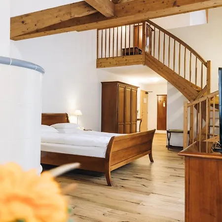 Tenz Hotel