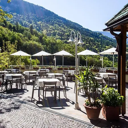 Tenz Hotel