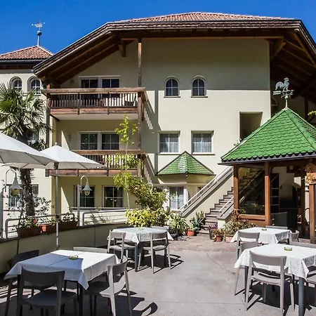 Hotel Tenz Montagna